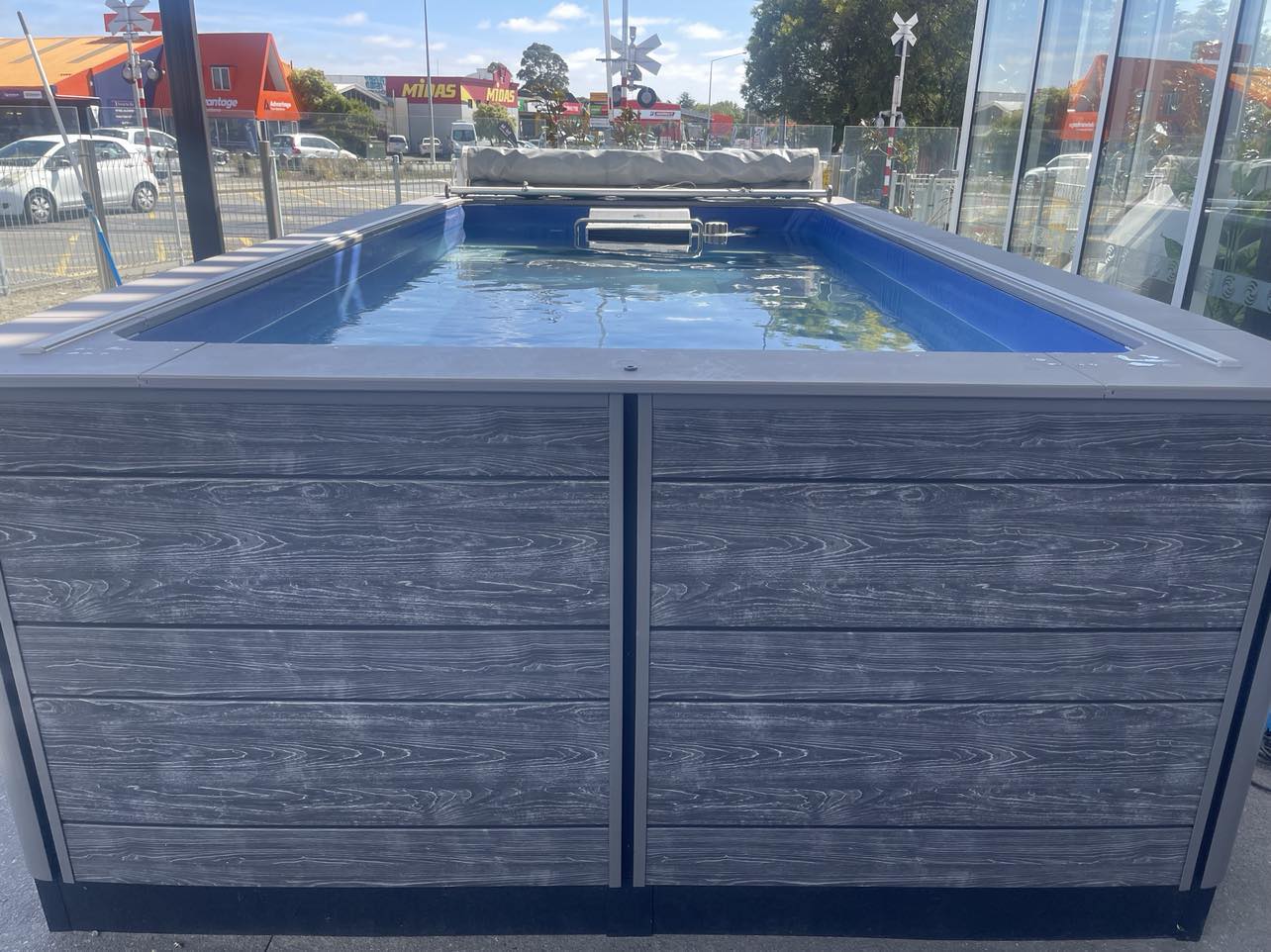 Endless Modular Pool