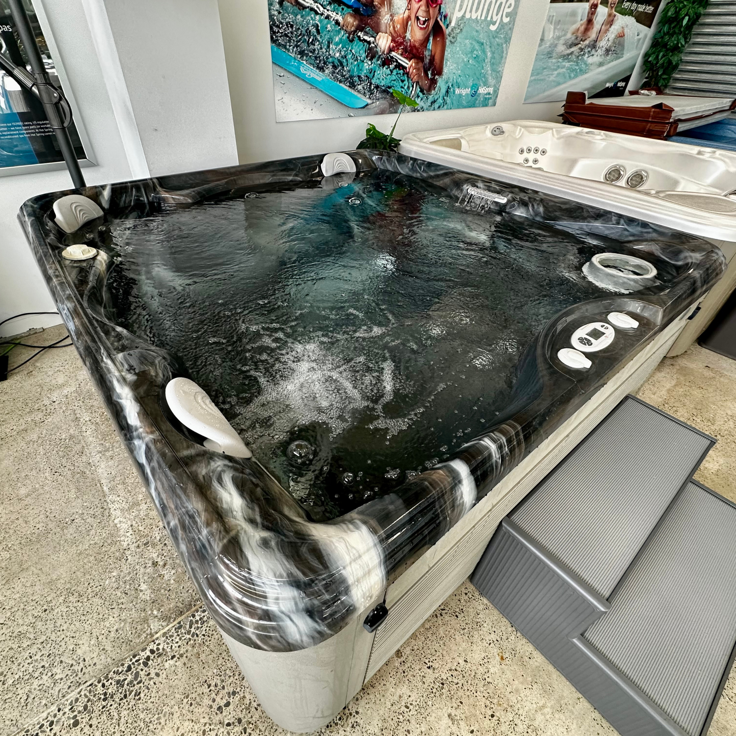 Pre-Loved Caldera Capitolo 2019