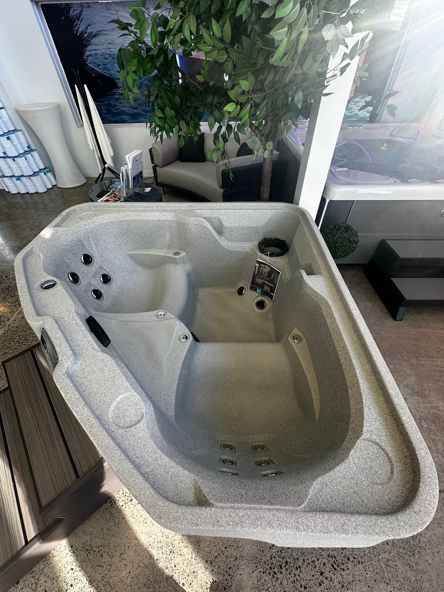FreeFlow TriStar - Floor Model