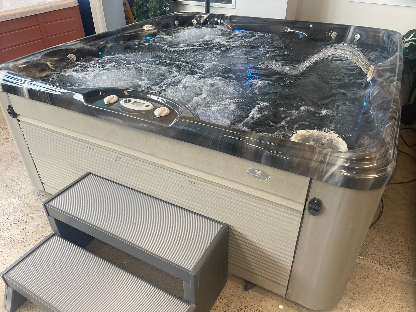 Pre-Loved Caldera Capitolo 2019