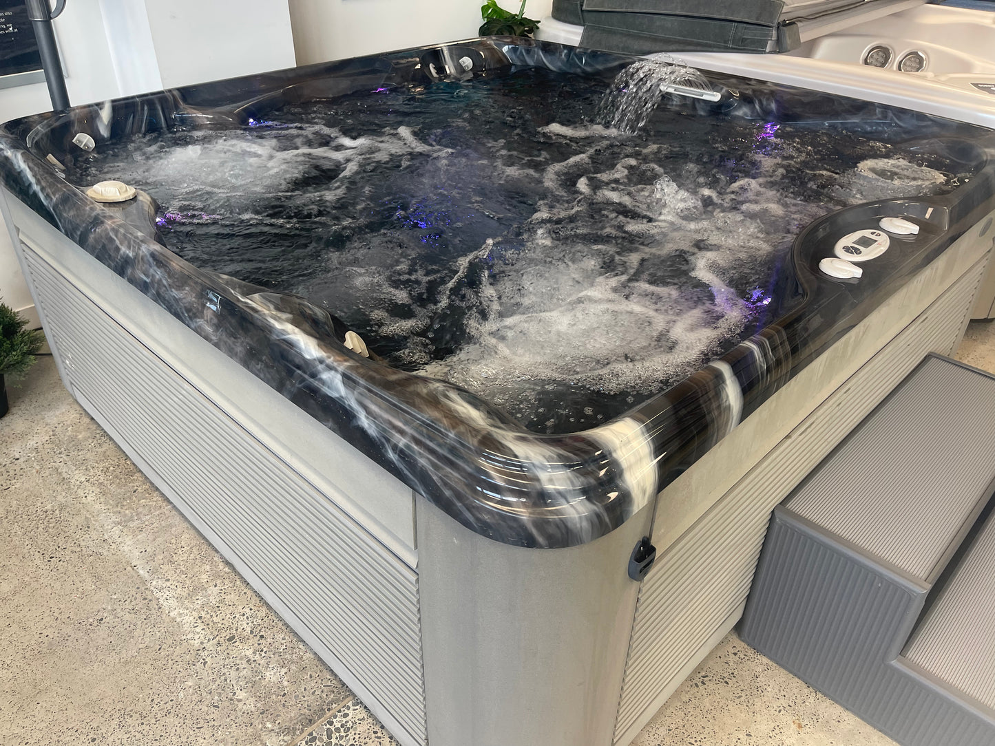 Pre-Loved Caldera Capitolo 2019