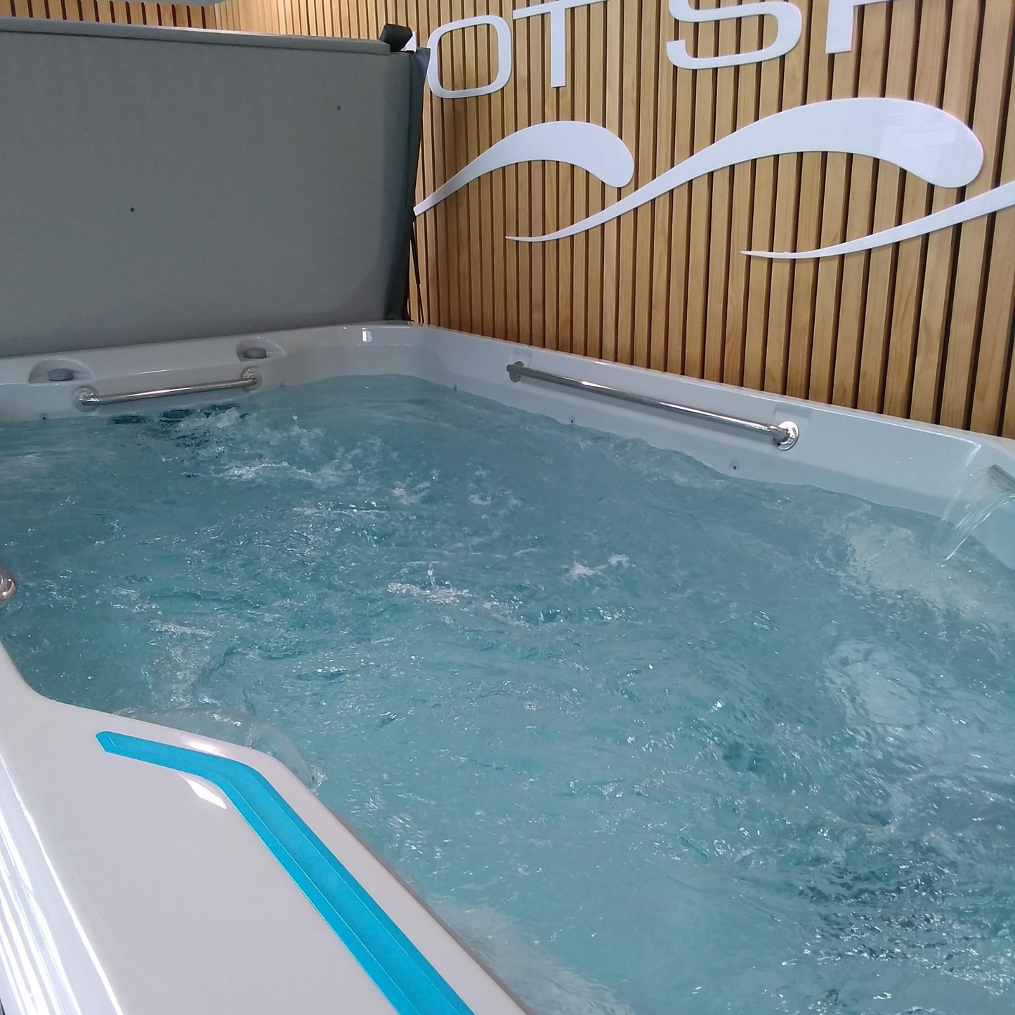 X500 Swim Spa - Demonstrator