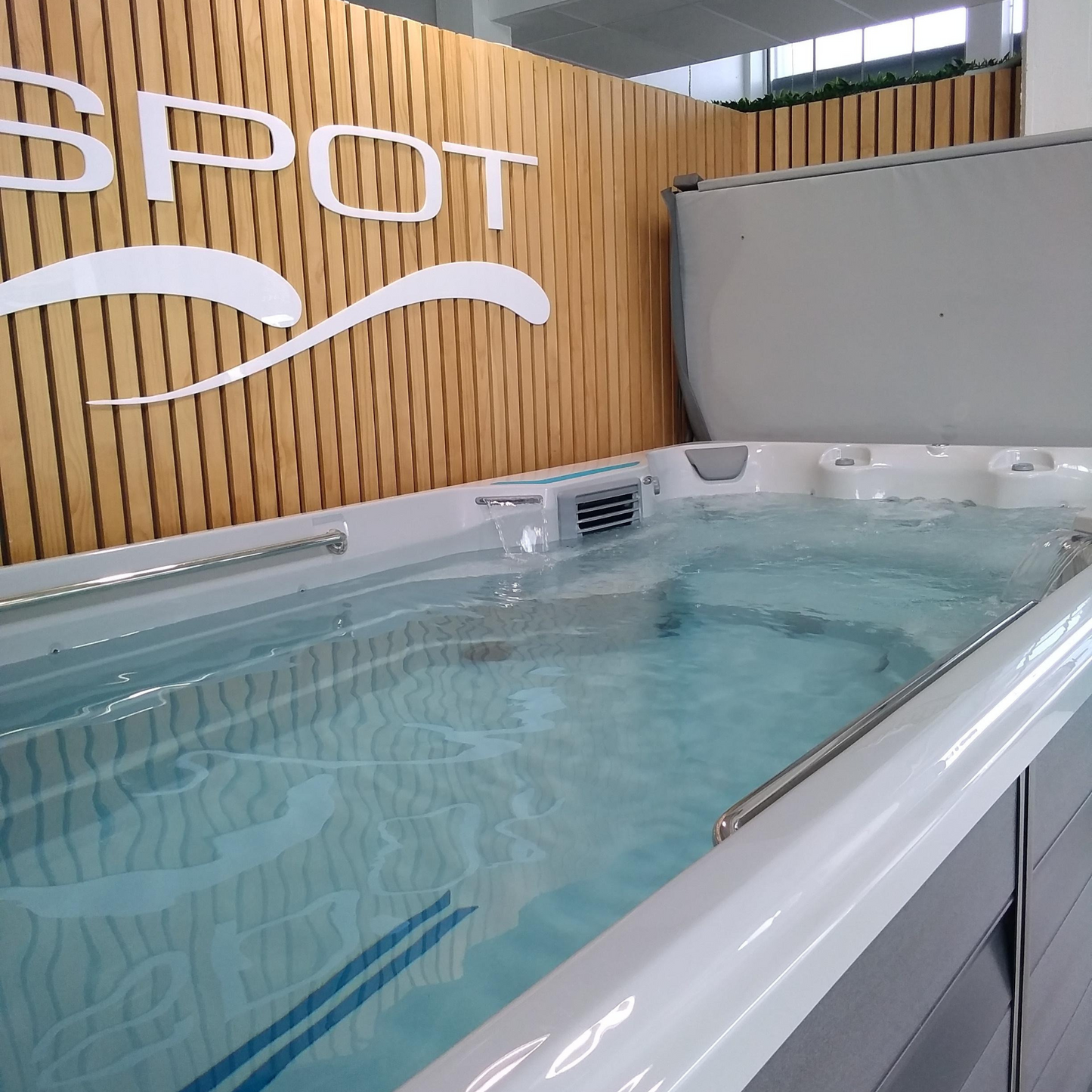 X500 Swim Spa - Demonstrator