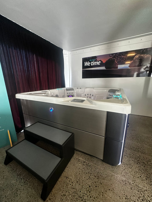 Highlife Vanguard - Floor Model